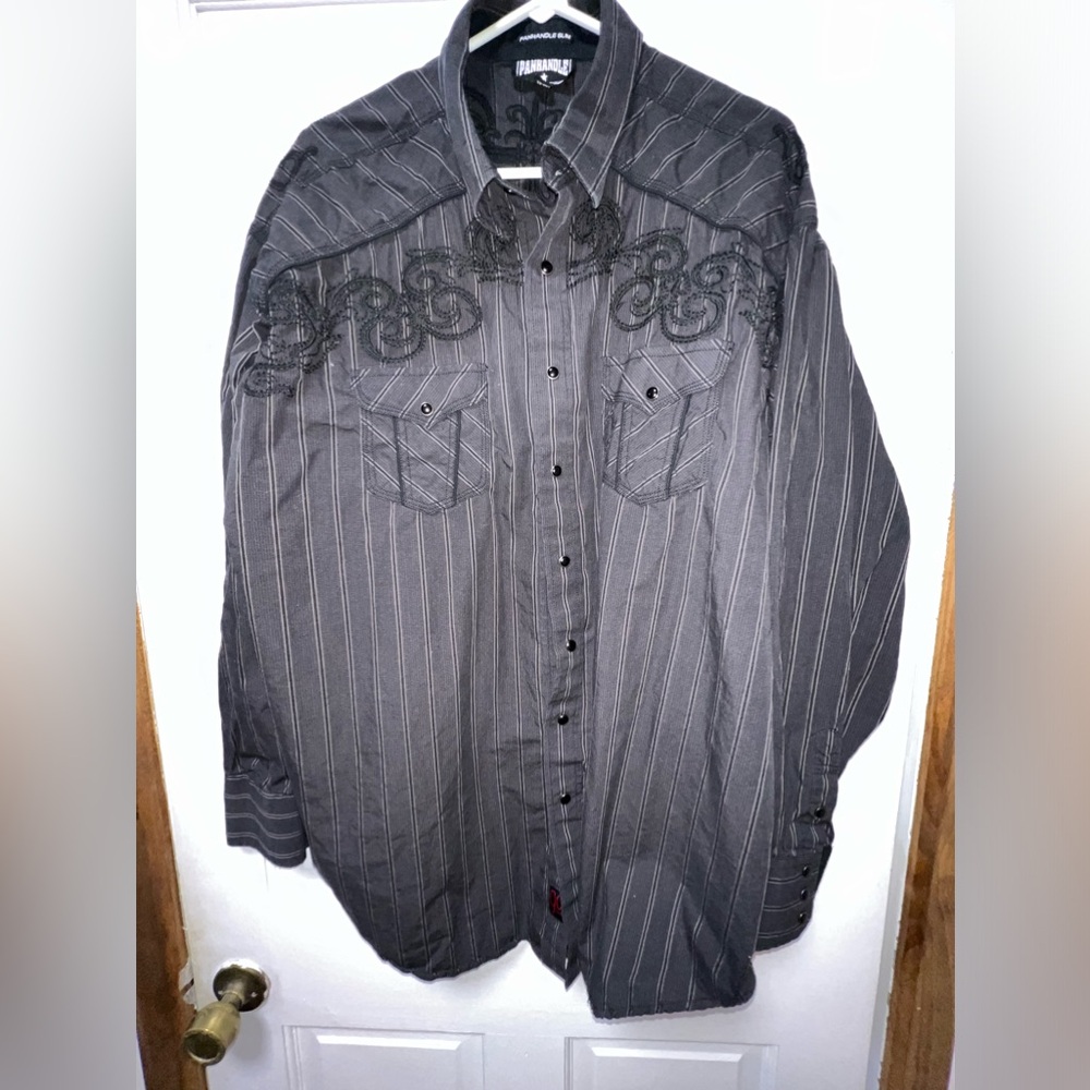 Men’s button down black Panhandle slim XXL. Smoke/pet free home
